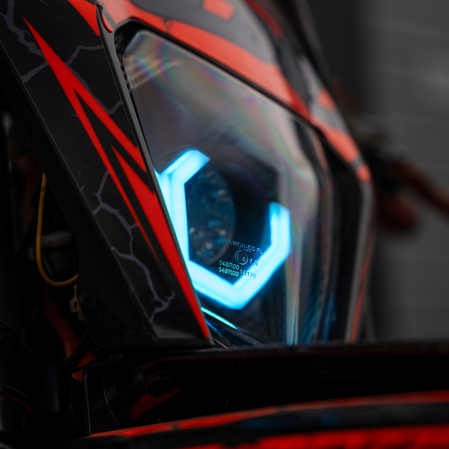 KTM Hexagon Headlight